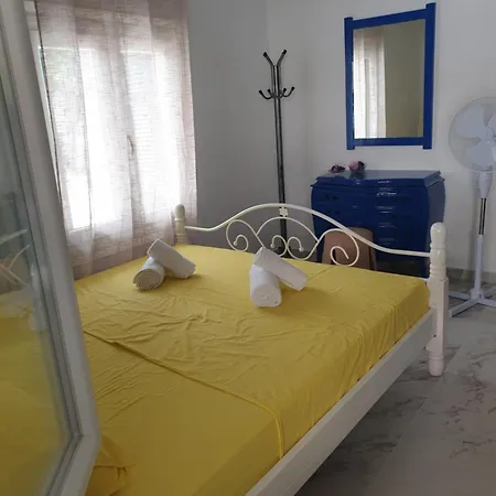 Homestay Manolis *